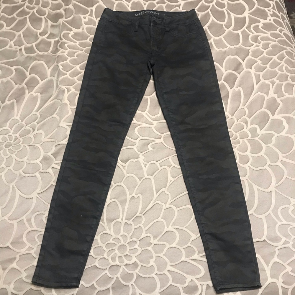 American Eagle Faint Camo Jeans